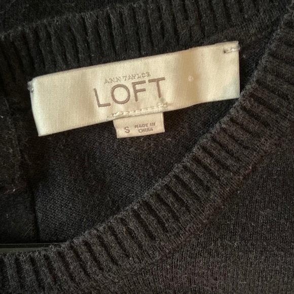 LOFT t-shirt - Picture 3 of 3